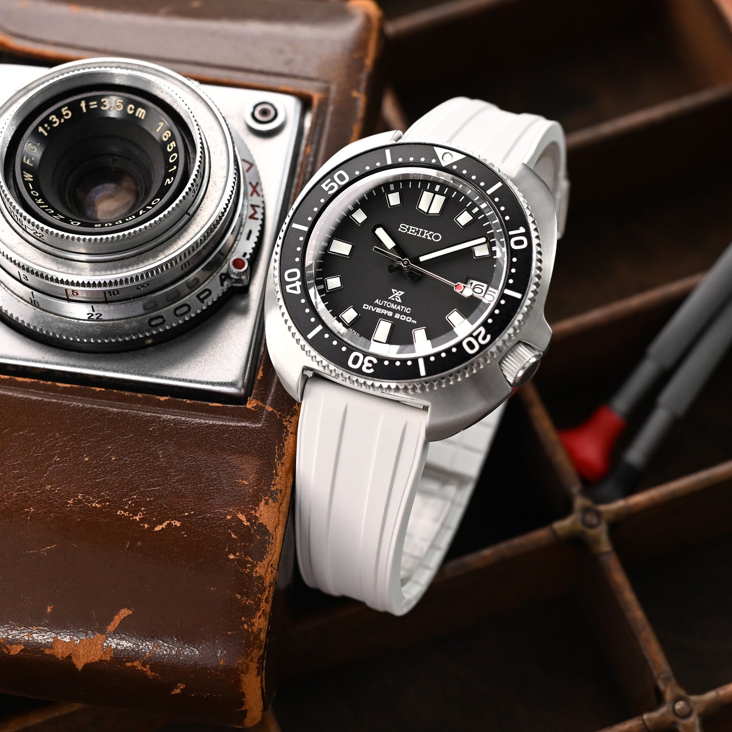 20mm FKM28 White FKM Rubber Watch Strap