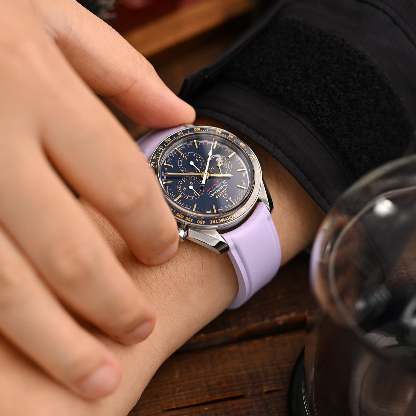 OMEGA Speedmaster Moonwatch Apollo XVII 311.30.42.30.03.001