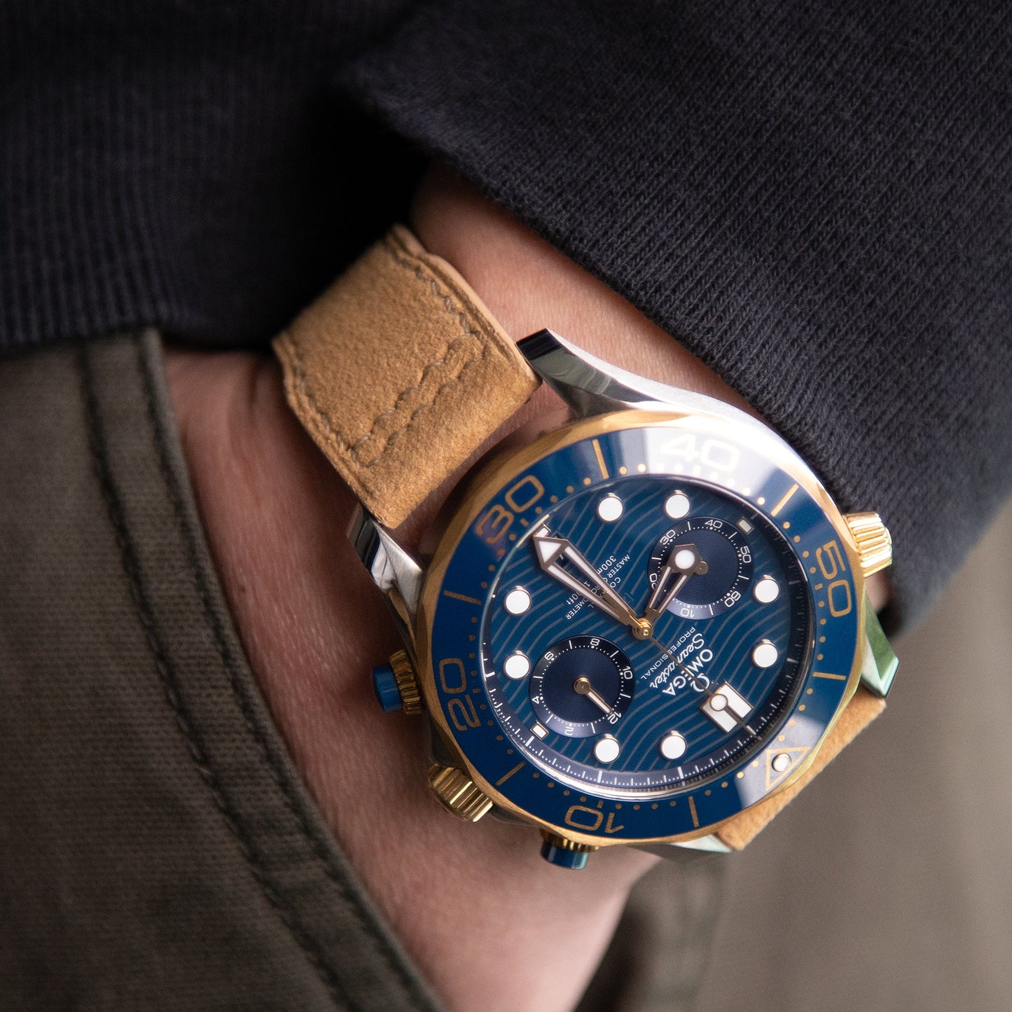 Omega Seamaster Diver 300m Co?Axial Master Chronometer Chronograph Steel ? Gold 210.22.44.51.03.001