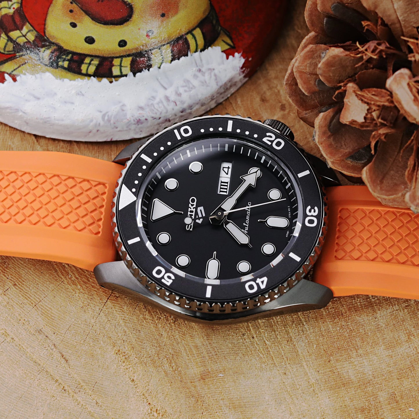 Seiko 5 Sports SRPD65K1 Black Hard Coating Sports Style new Cal. 4R36