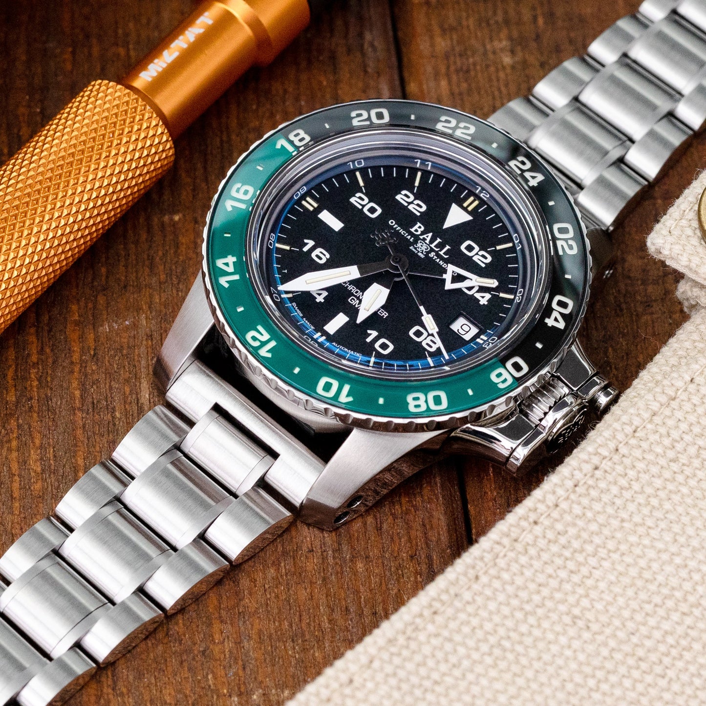 Ball Engineer Hydrocarbon AeroGMT II 40mm DG2118C-S11C-BK