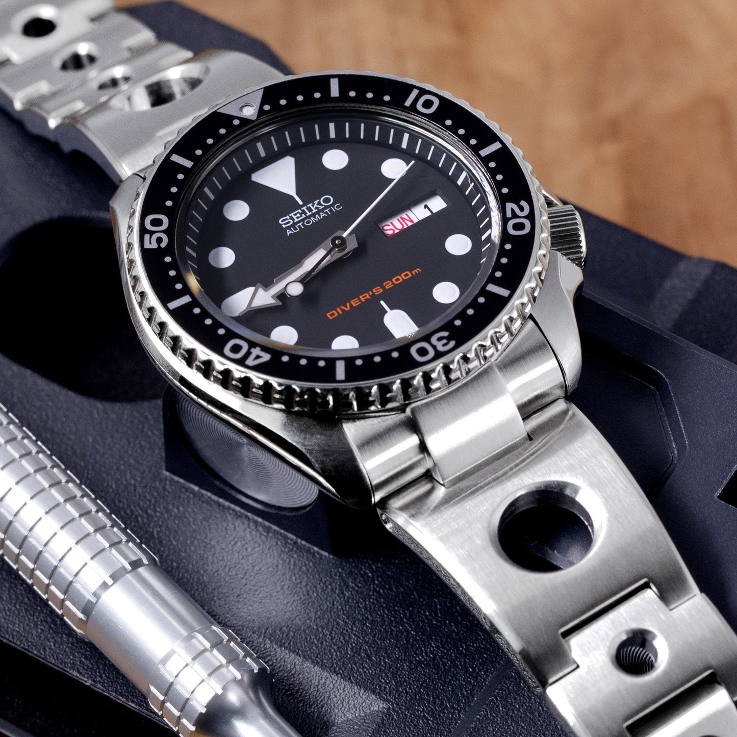 Seiko SKX007 Diver's 200m Automatic Watch