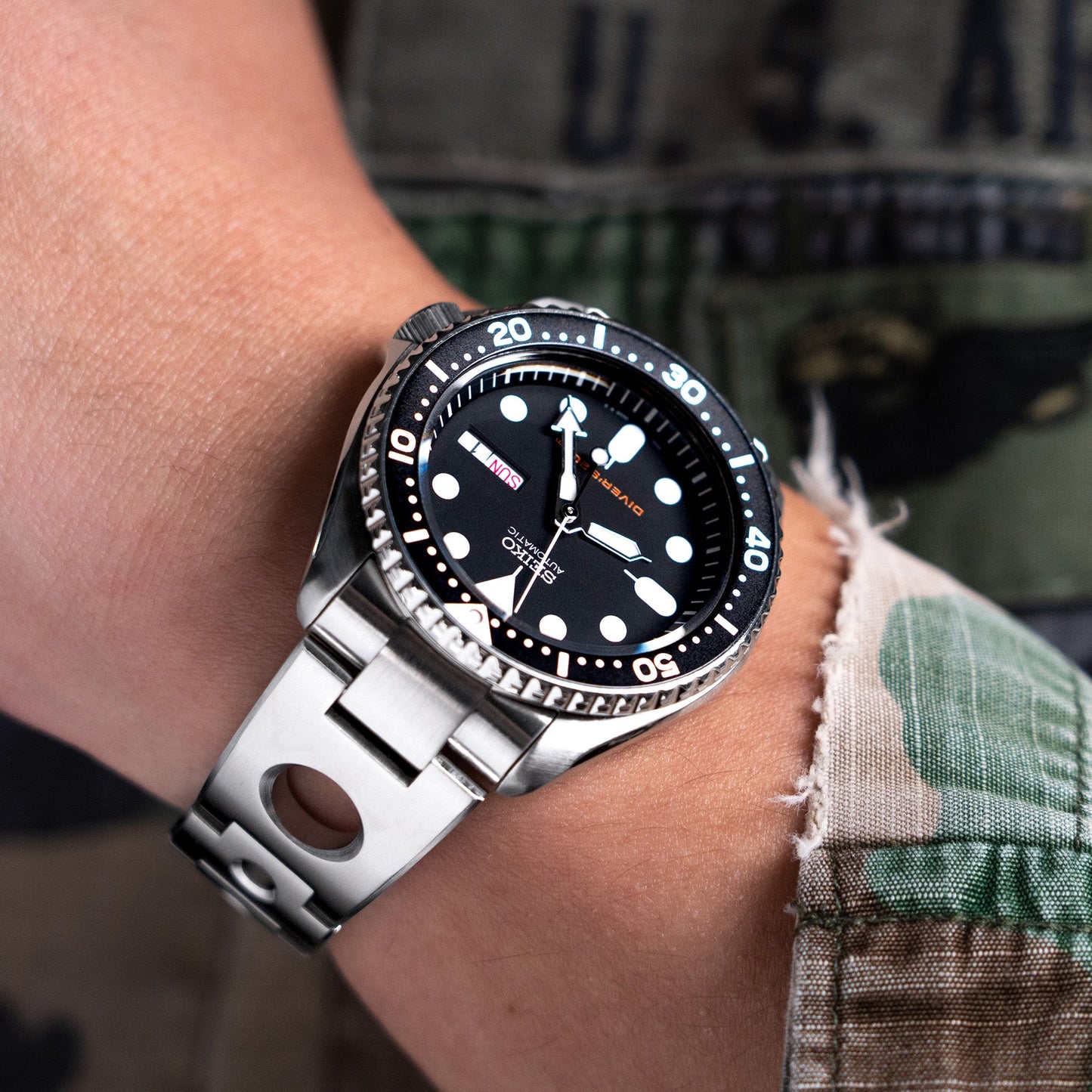 Seiko SKX007 Diver's 200m Automatic Watch