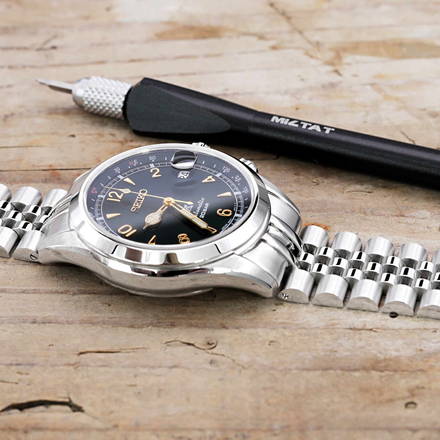 Seiko Prospex Green Alpinist SPB121J1, Seiko Prospex Cream Alpinist SPB123J1