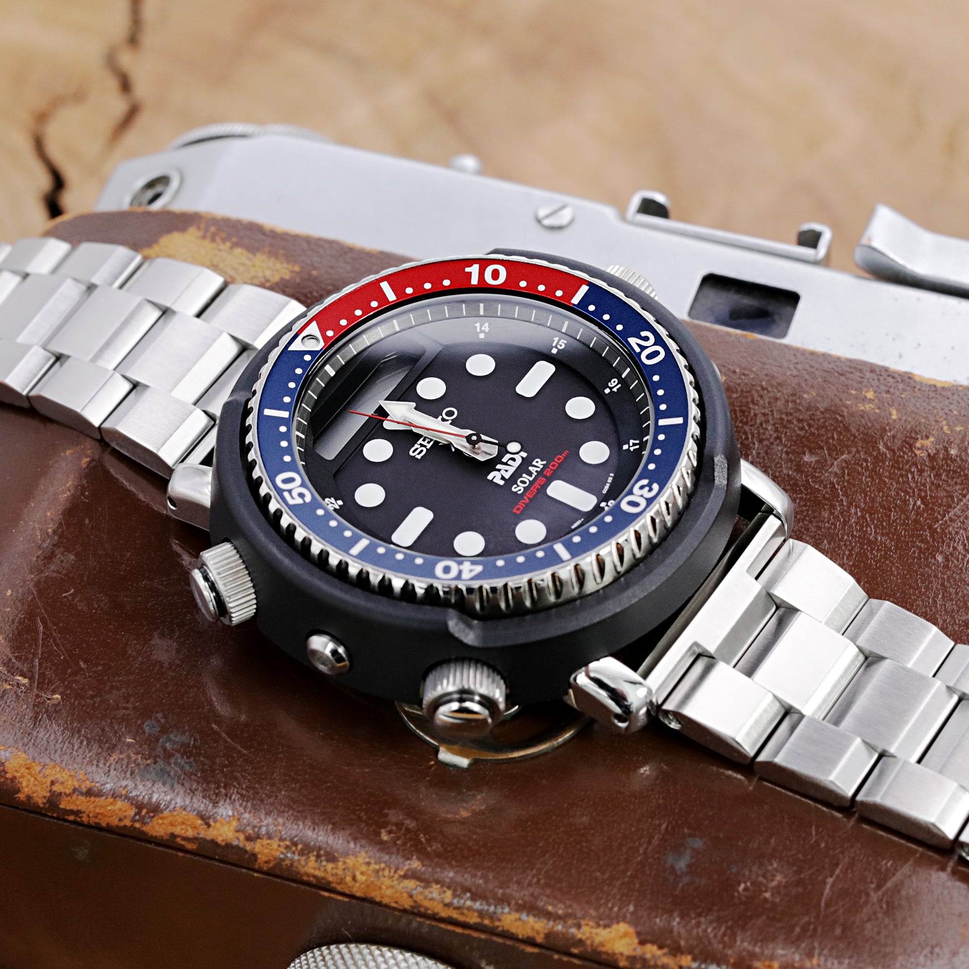 Seiko Prospex Arnie Re-Issue Solar PADI Hybrid LCD Watch SNJ027P1