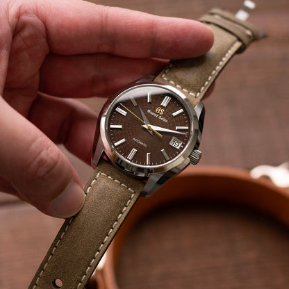 MiLTAT Brown Distressed Leather, Beige Stitching