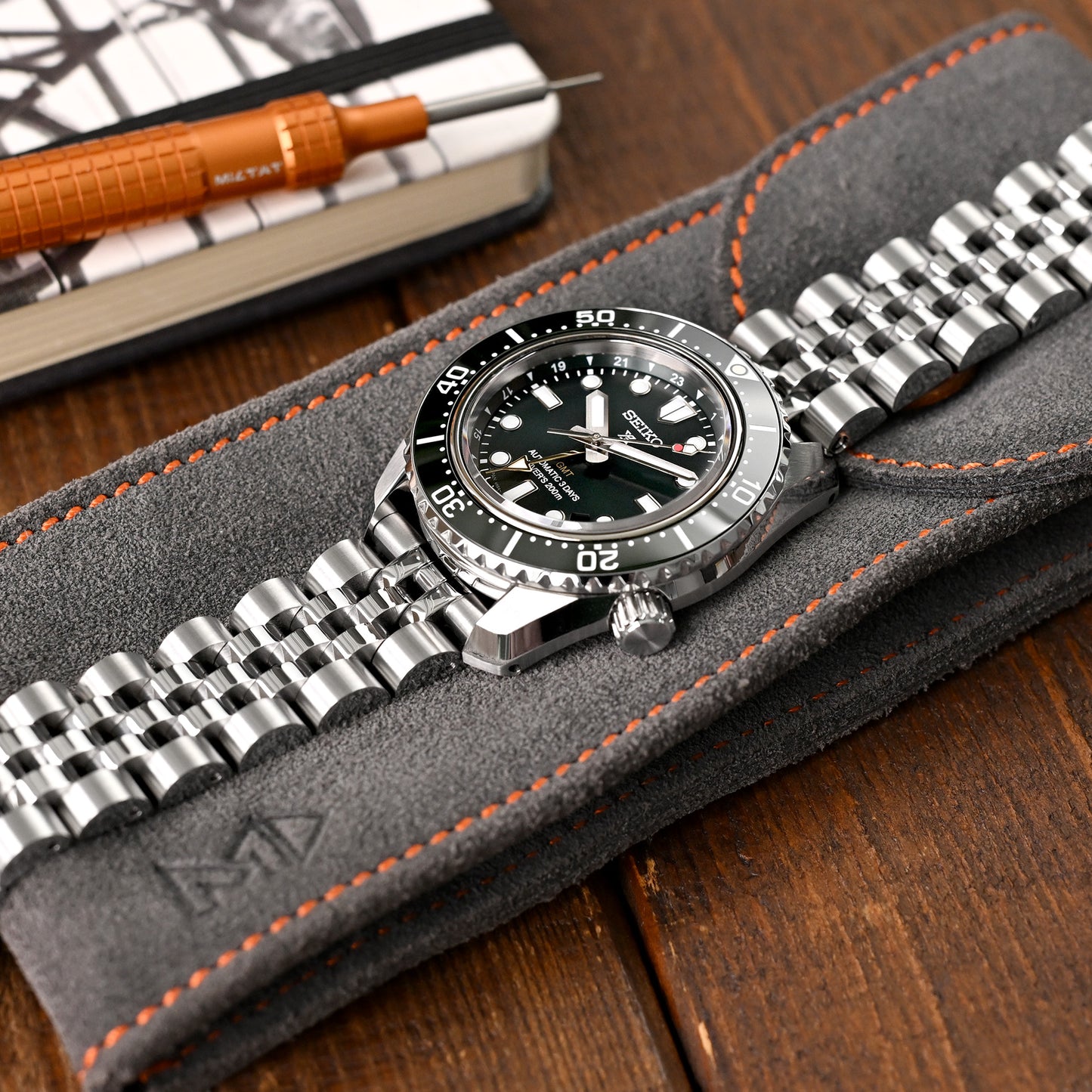 Angus-J Louis 20mm Straight End, V-Clasp