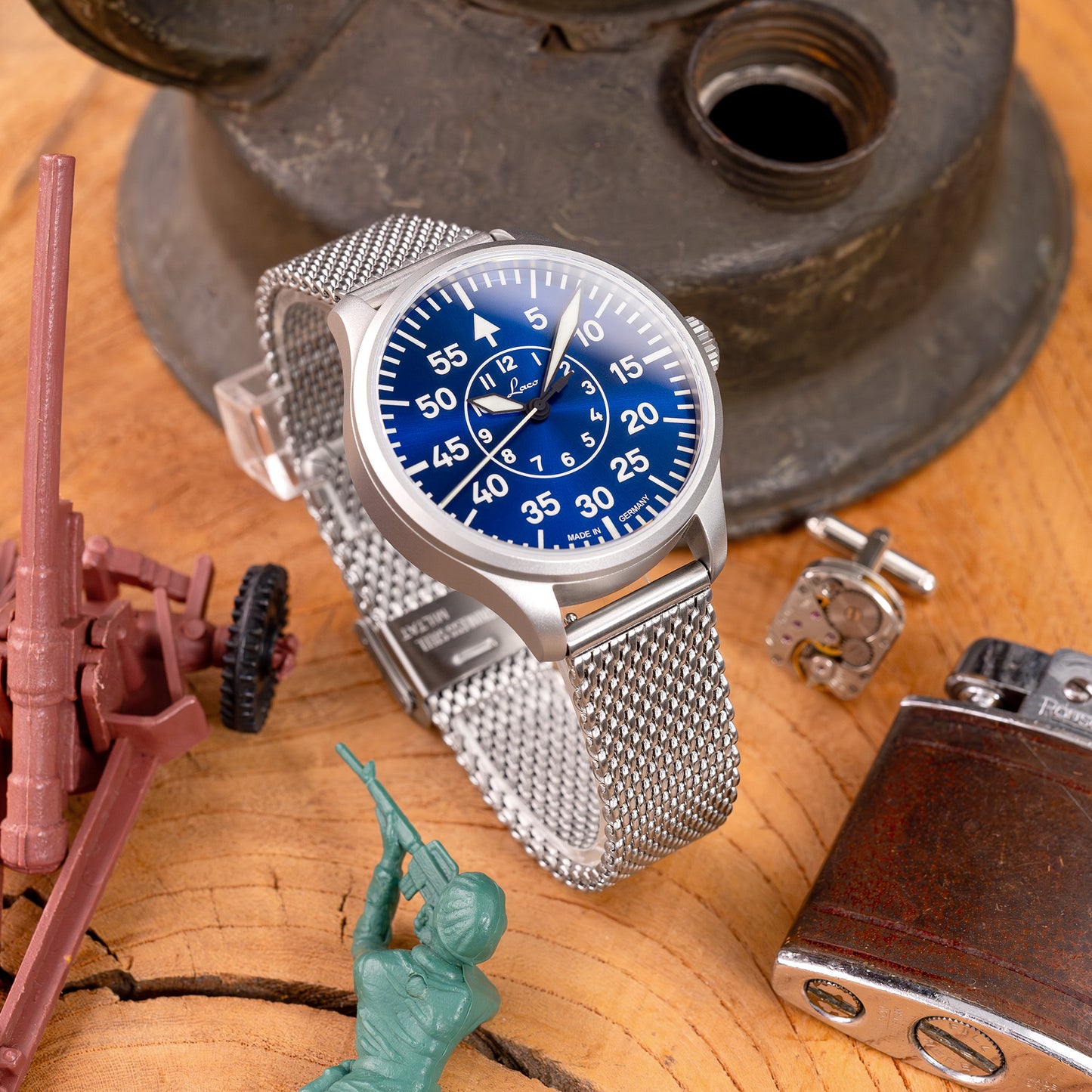 Classic Tapered Quick Release Mesh Band, Brushed