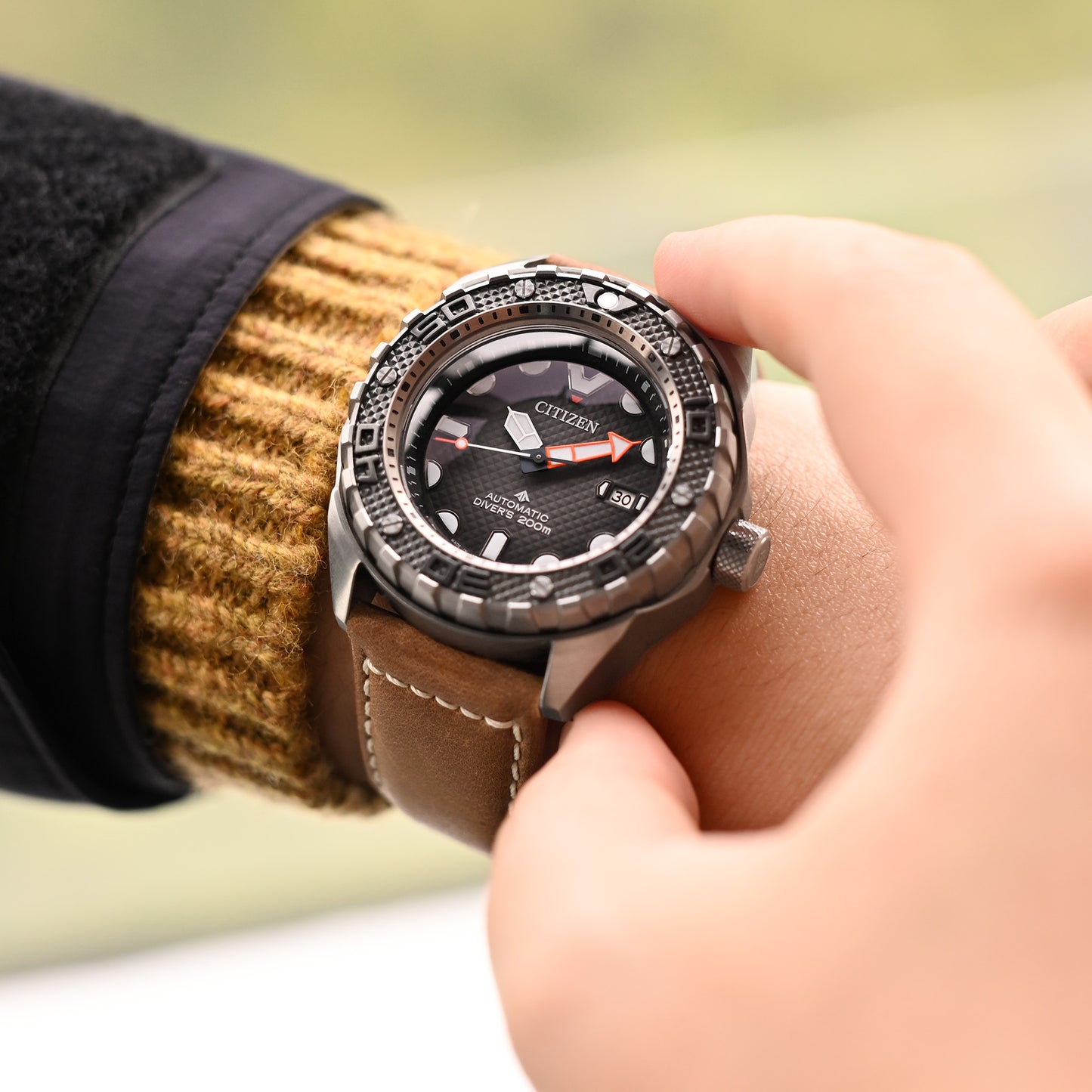 24mm MiLTAT Mud Brown Nubuck Leather, Beige Stitching