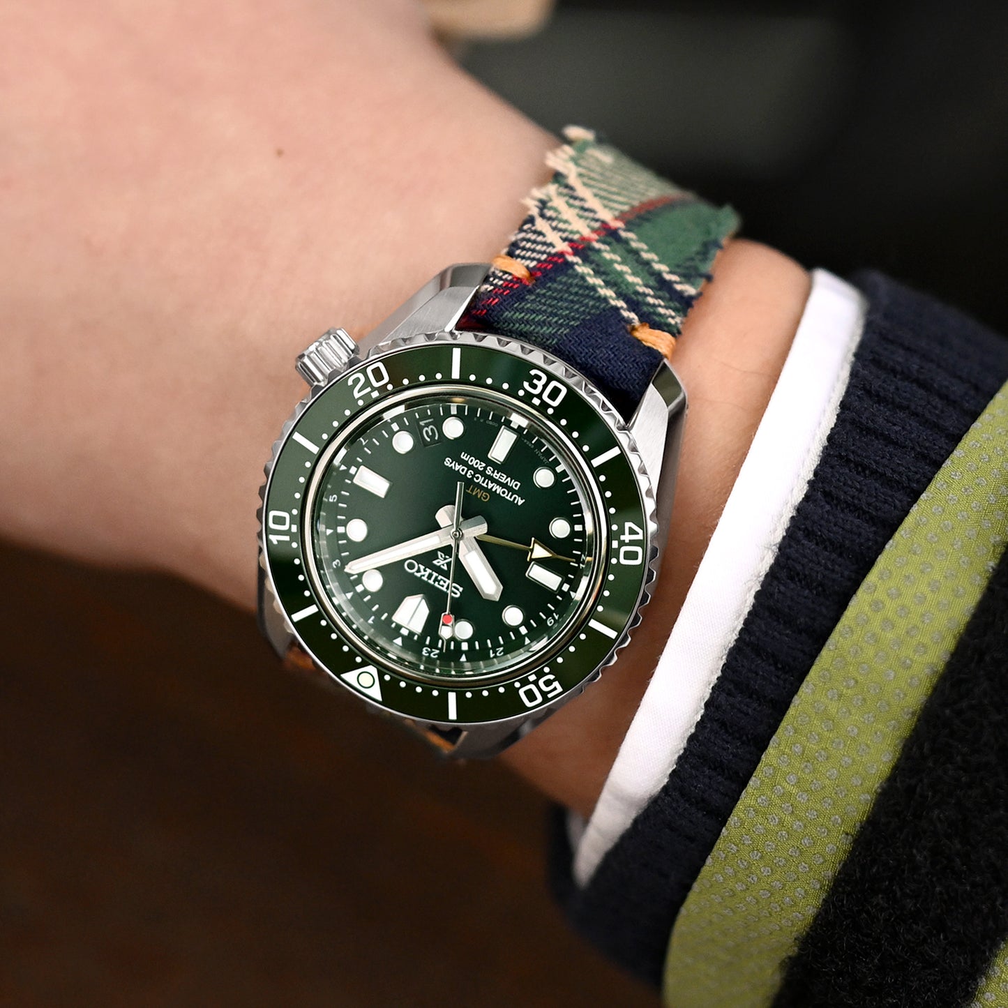 MiLTAT Dundee Tartan Colours, Brown St.