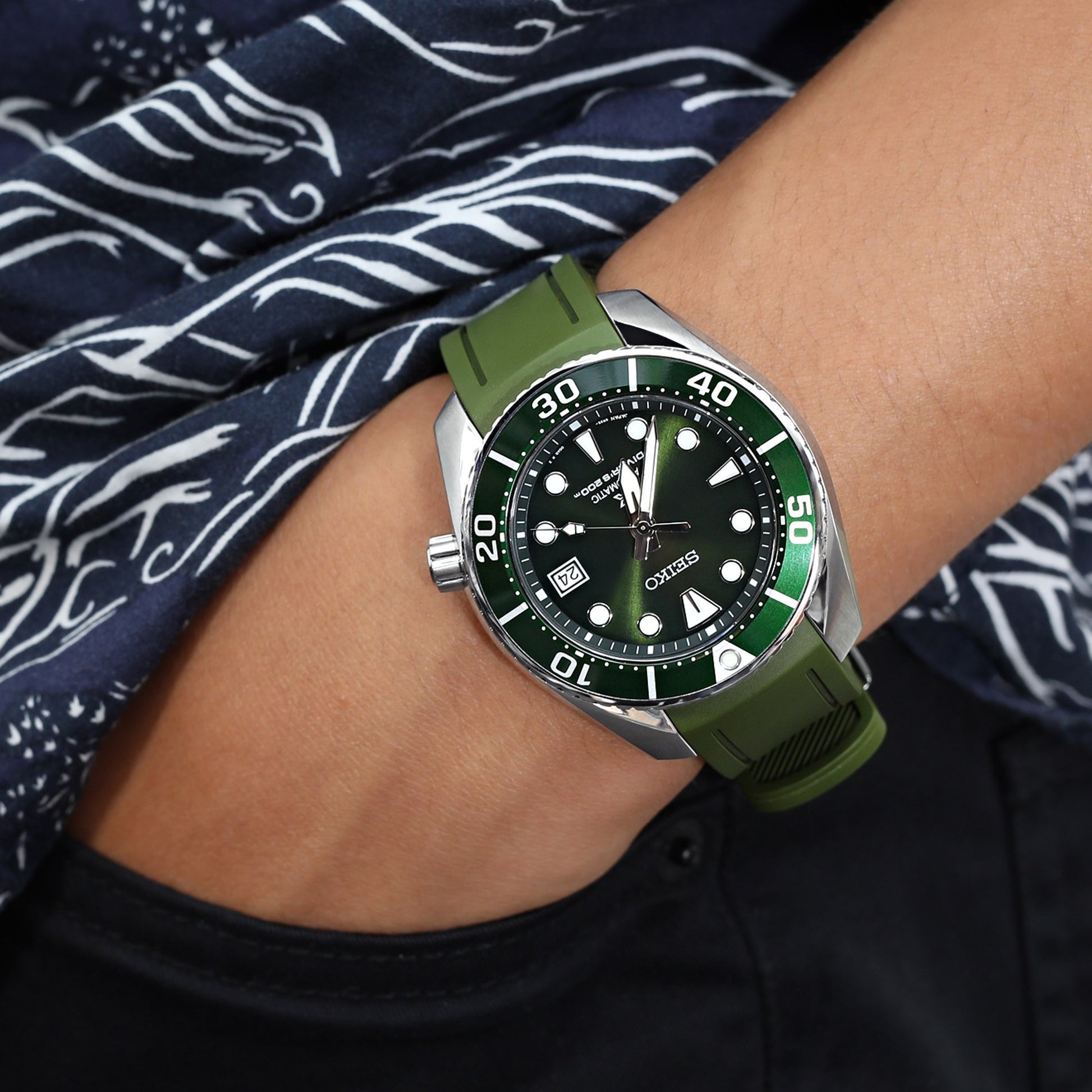 Seiko Prospex Diver 200m SPB103J1 Green Sumo