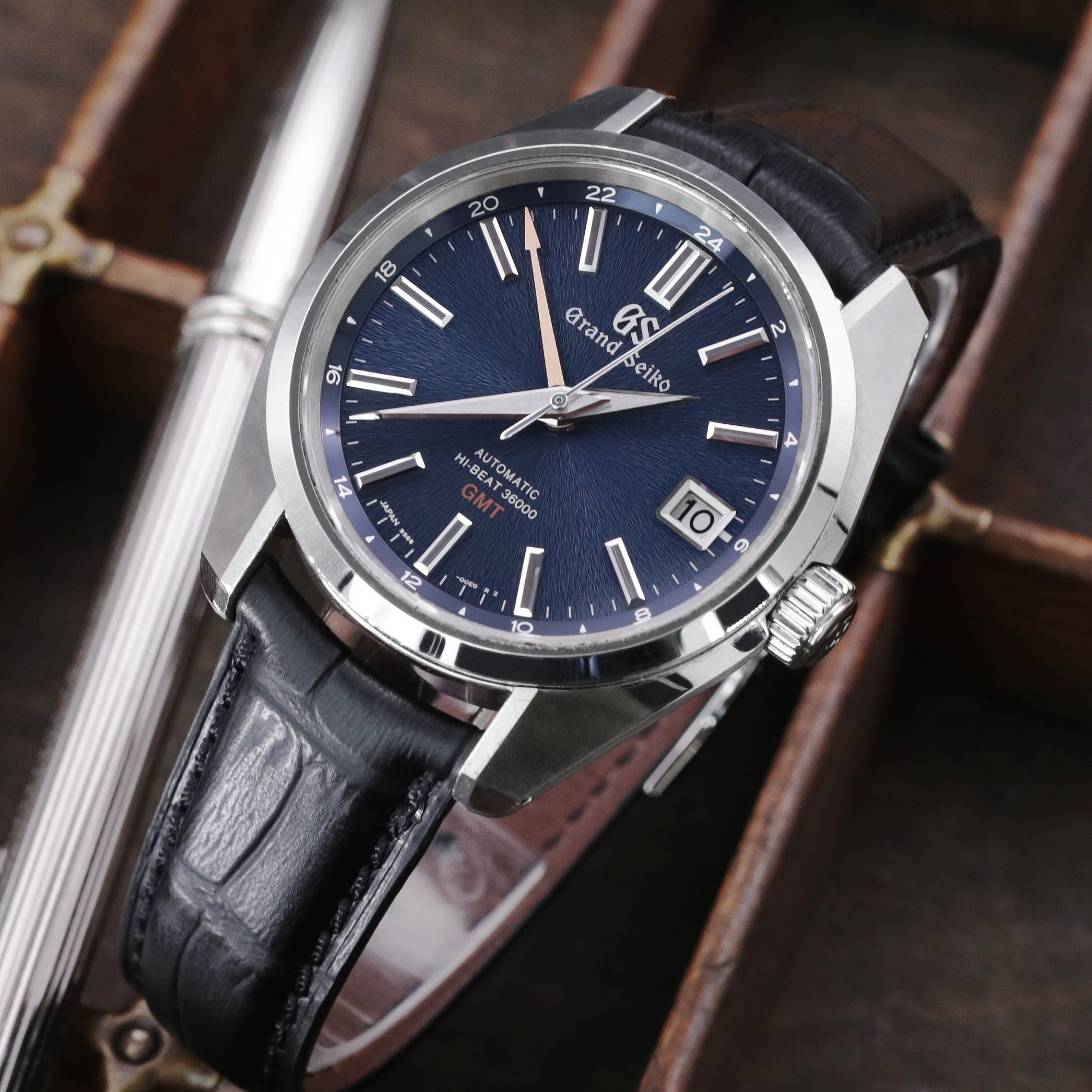 Grand Seiko Boutique Limited Edition SBGJ235 Hi-Beat 36000 GMT 