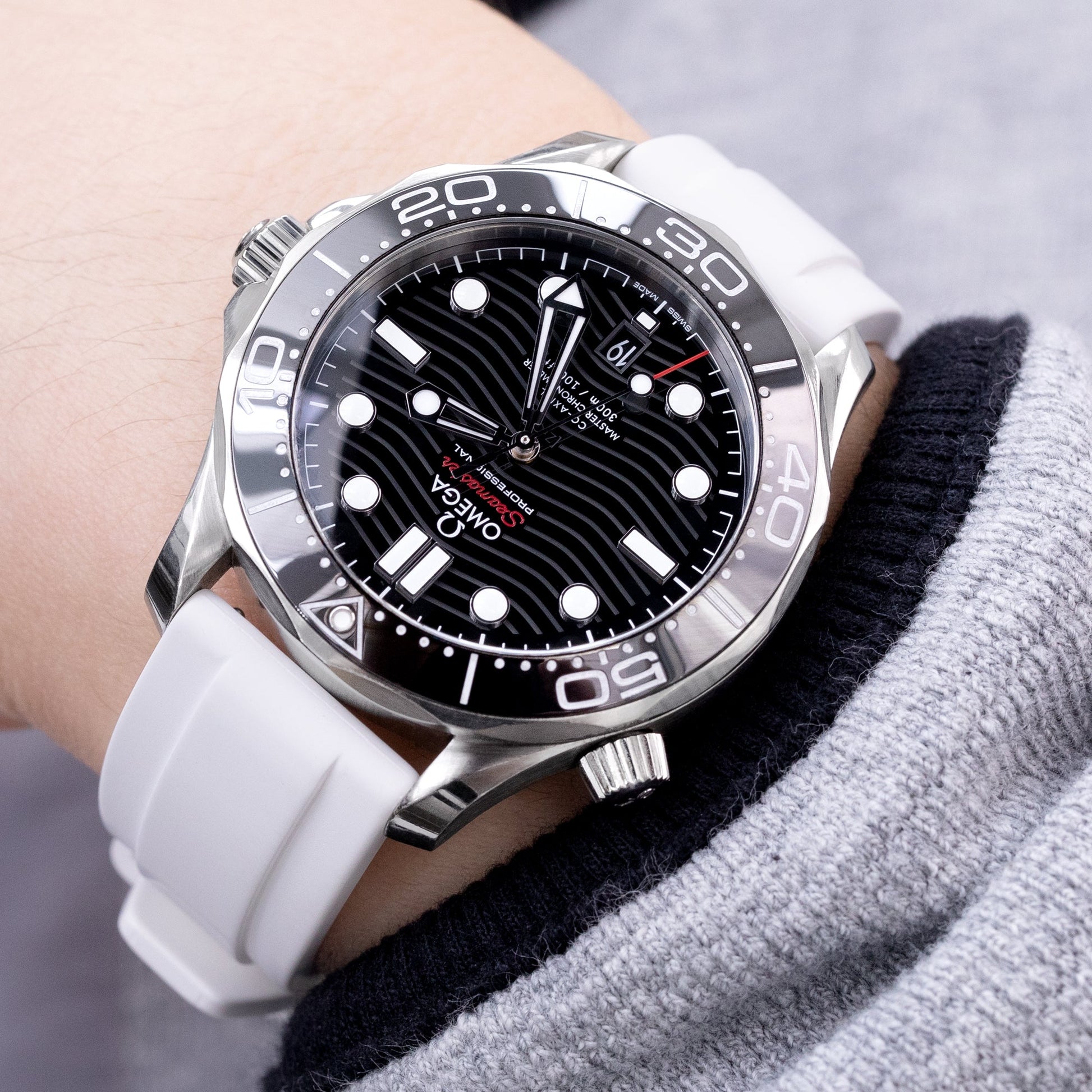 Omega Seamaster Diver 300M Co-Axial Master Chronometer 42MM Ref. 210.30.42.20.01.001