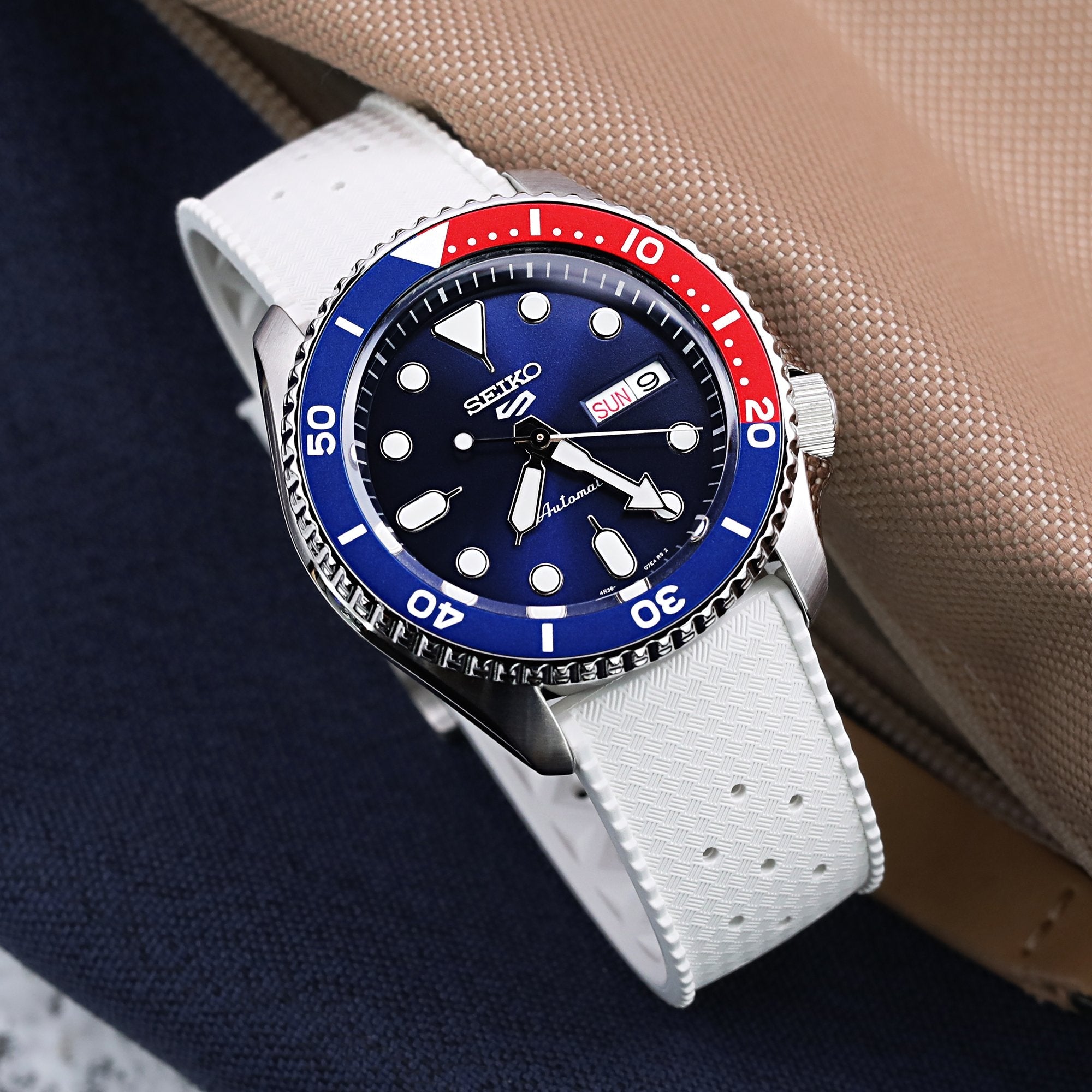 Quick Release White Tropical-Style Pro FKM rubber watch
